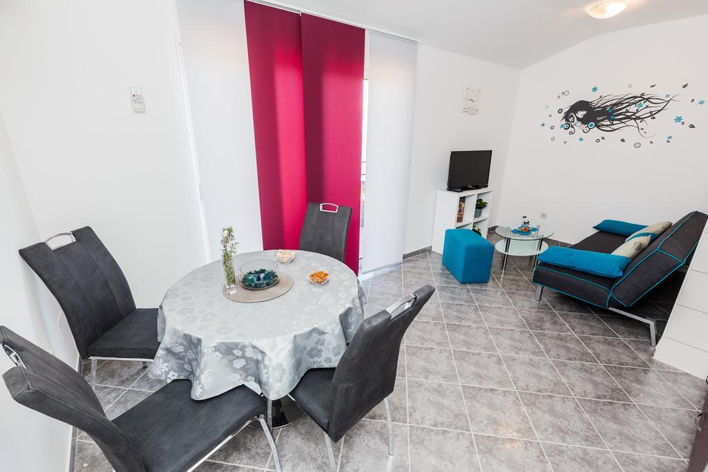 Apartments Viljac تروغير الغرفة الصورة